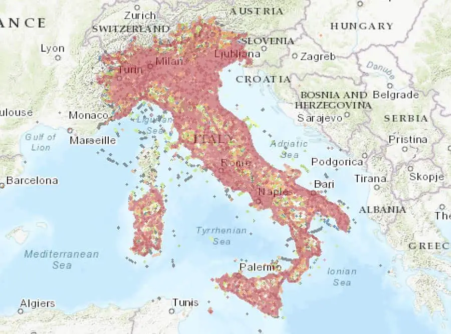 Red coverage map of Italy